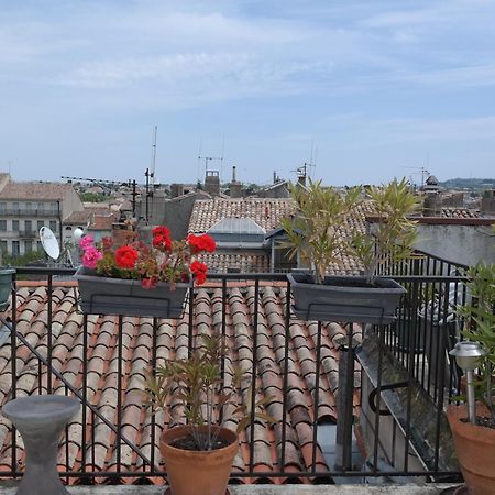 Penthouse Apartment Overlooking Place Carnot Carcassonne Exterior photo