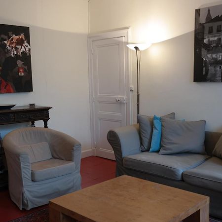 Penthouse Apartment Overlooking Place Carnot Carcassonne Exterior photo
